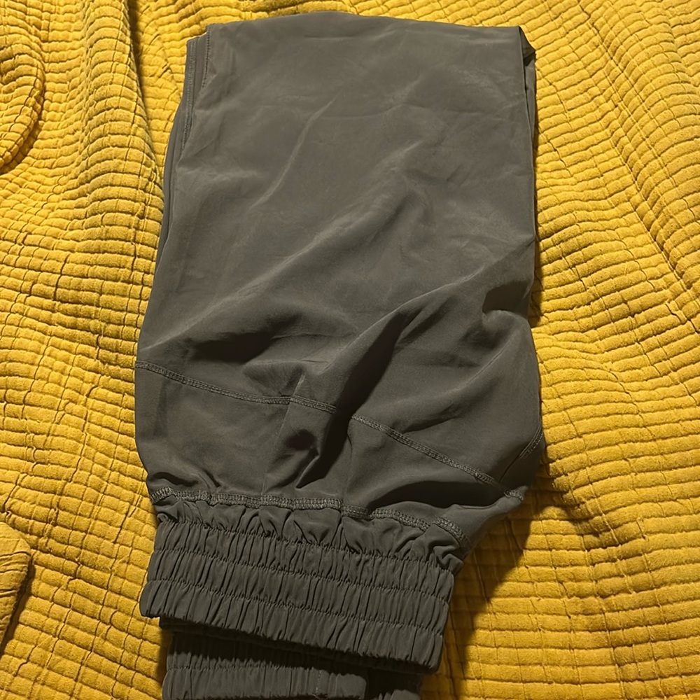 Women’s Halara Joggers